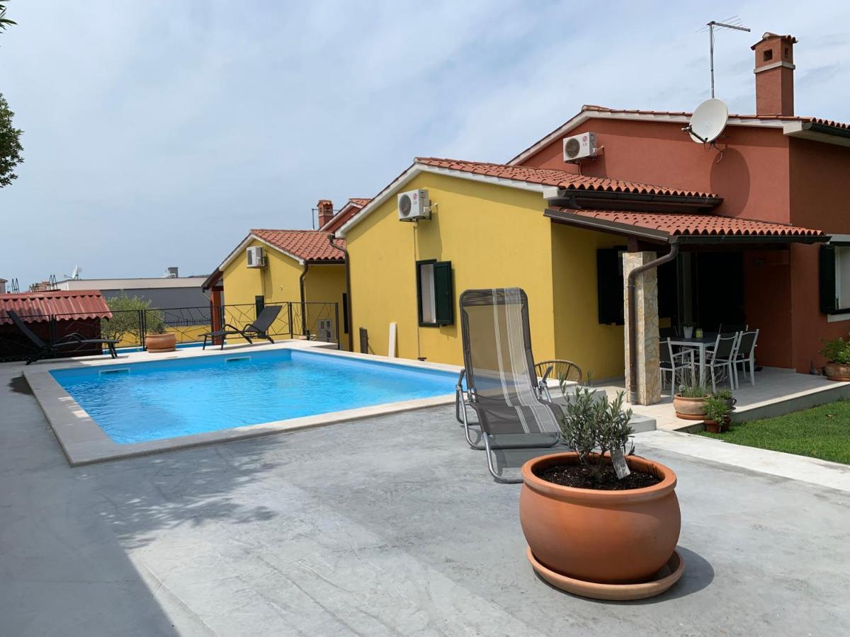 Kamenjak Volme, Cousy House With Pool Баньоле Екстер'єр фото